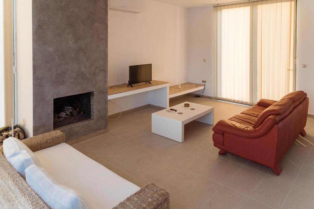 Olive View Villa Dikella Екстериор снимка